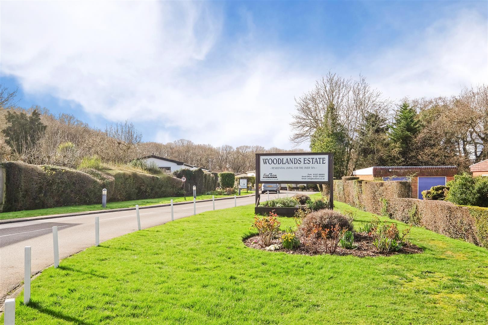 2 Bed, 2 Bath Property For Sale in Woodlands Estate, Blean, CT2 9JN